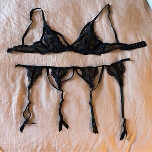 Journelle Natalia Bra and belt + FREE stockings